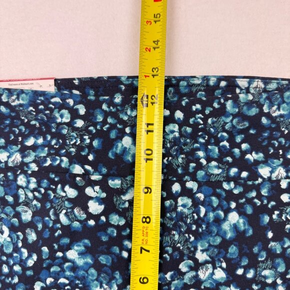 Terra & Sky Women's Feather Dot Dark Navy Capri Legging Size 2X (20W-22W) NWT - Picture 9 of 11